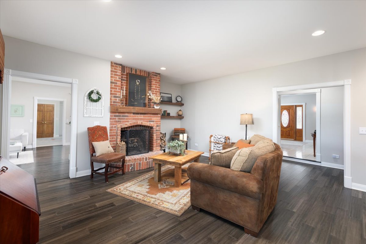 9S271 Stearman Drive, Naperville, IL 60564