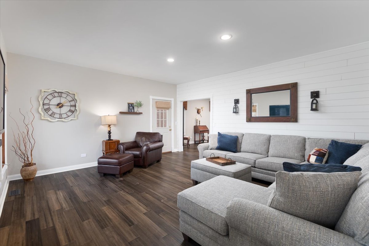 9S271 Stearman Drive, Naperville, IL 60564