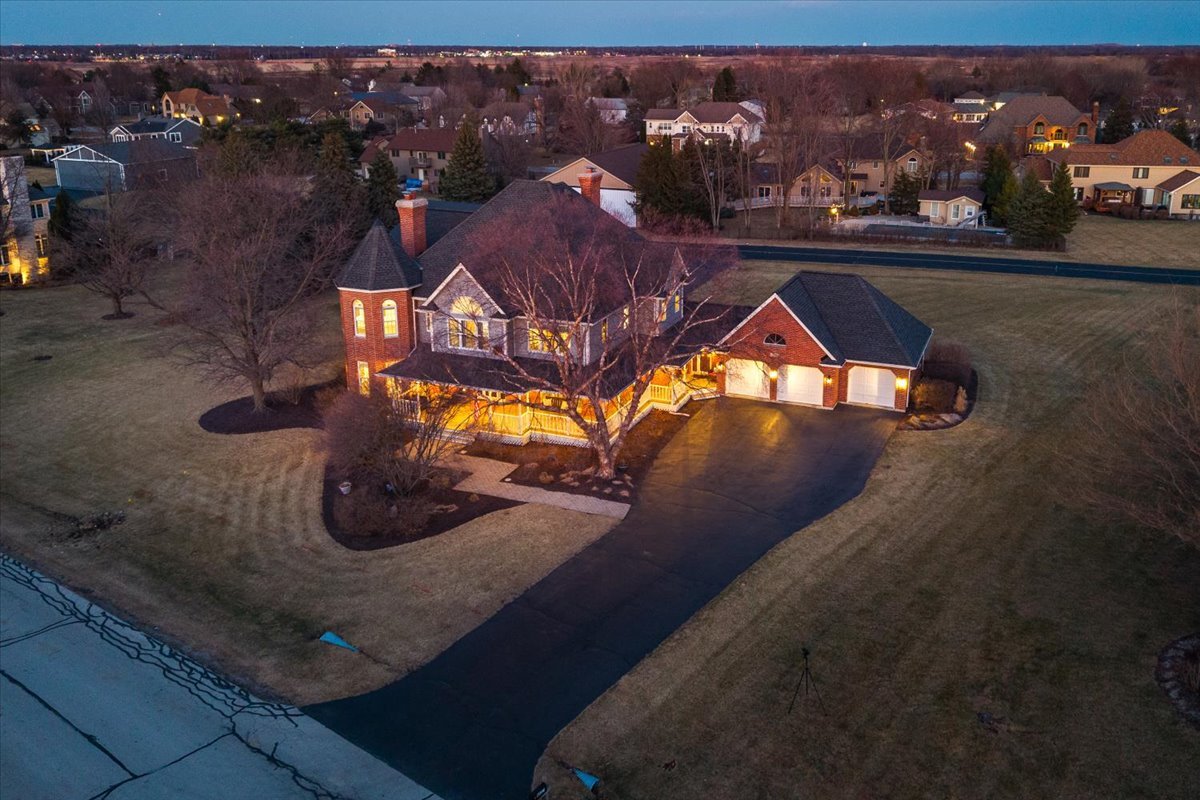 9S271 Stearman Drive, Naperville, IL 60564