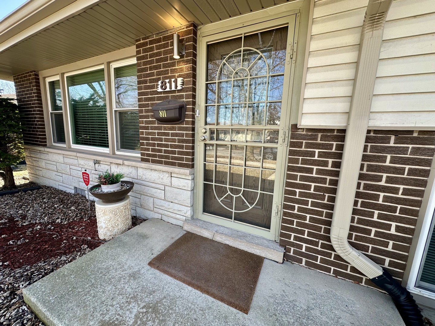 811 E 169th Place, South Holland, IL 60473