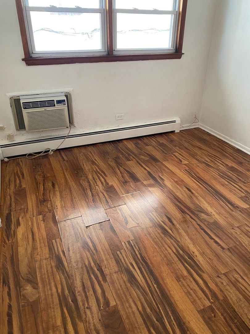 6124 W 79th Street, Burbank, IL 60459