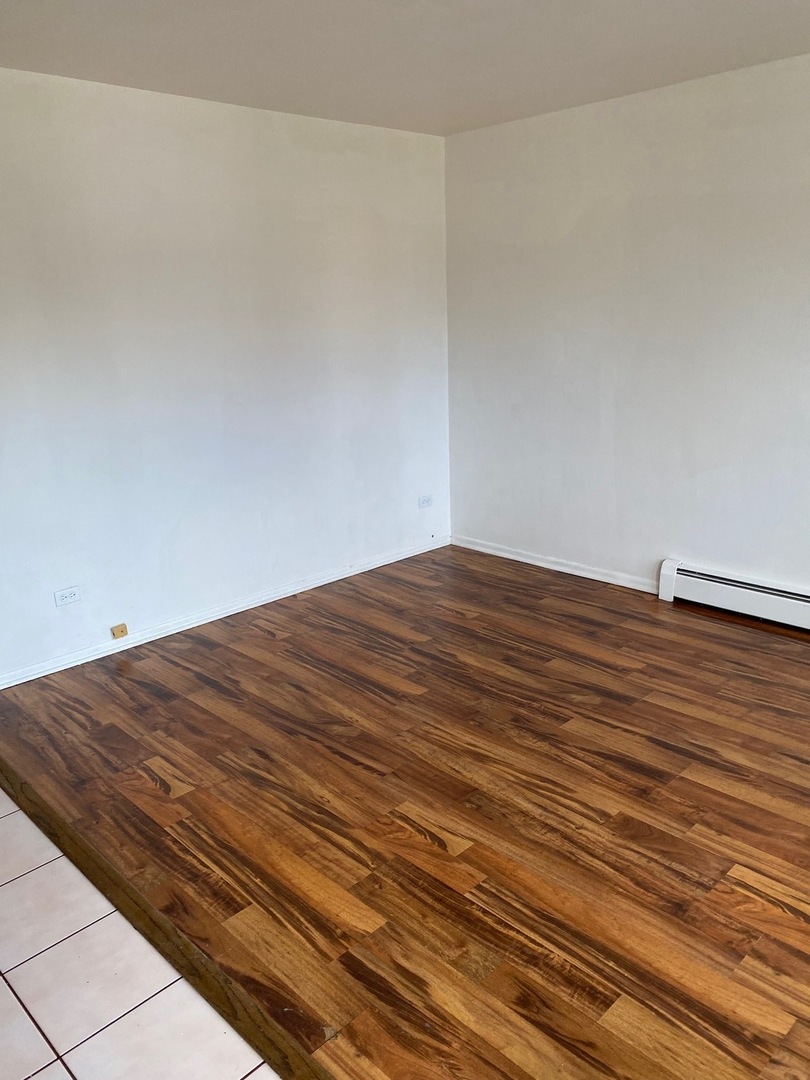 6124 W 79th Street, Burbank, IL 60459