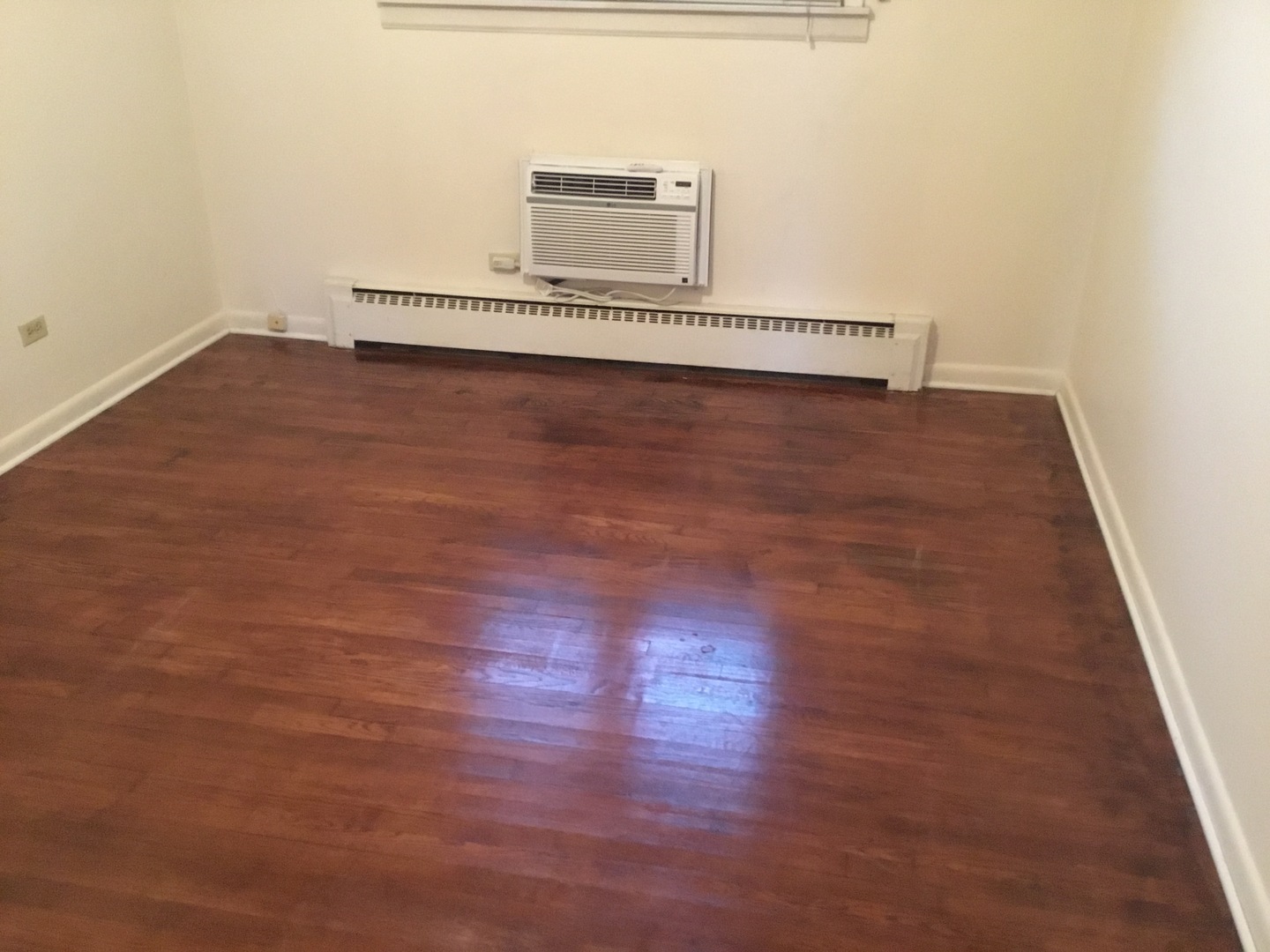 7901 Newland Avenue, Burbank, IL 60459