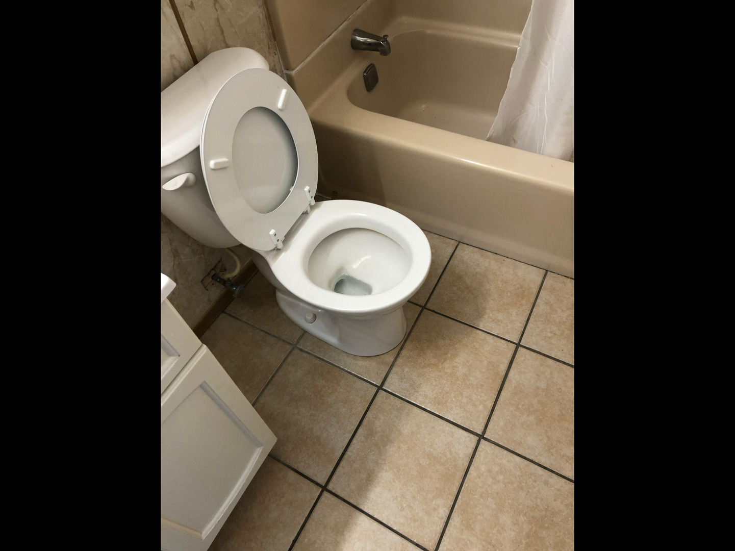 7901 Newland Avenue, Burbank, IL 60459