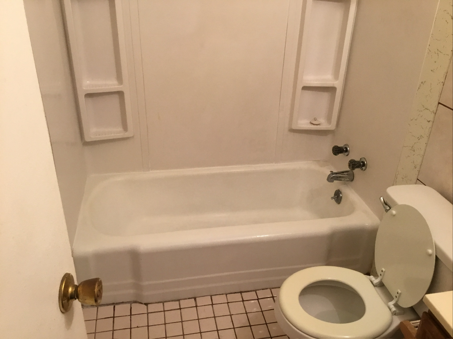 7901 Newland Avenue, Burbank, IL 60459