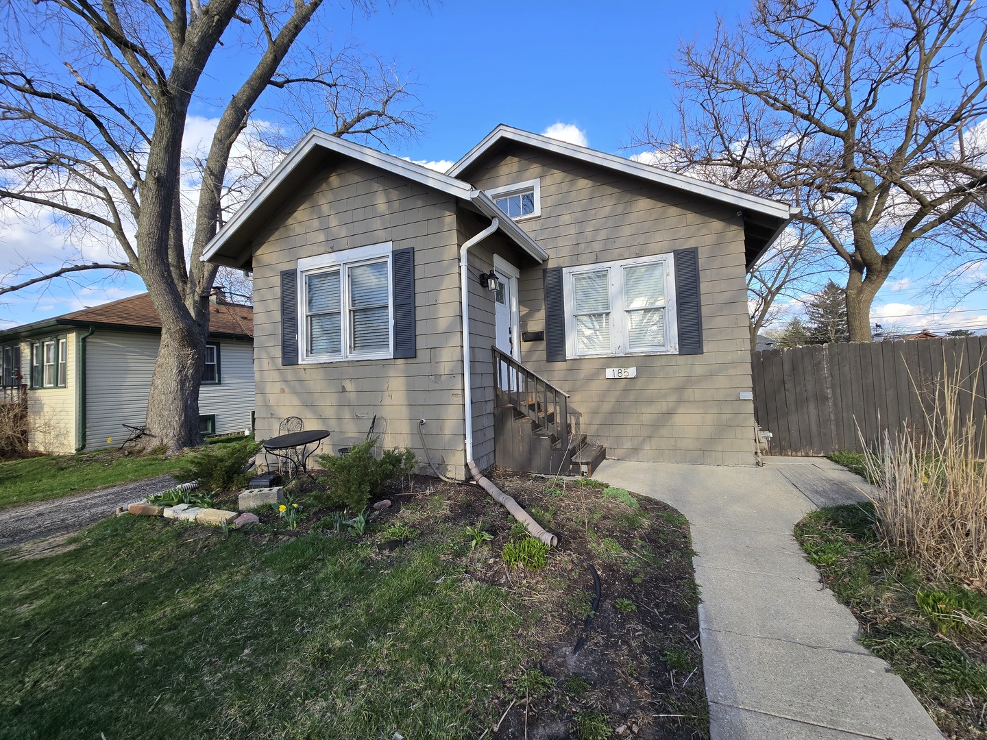 185 S Pick Avenue, Elmhurst, IL 60126
