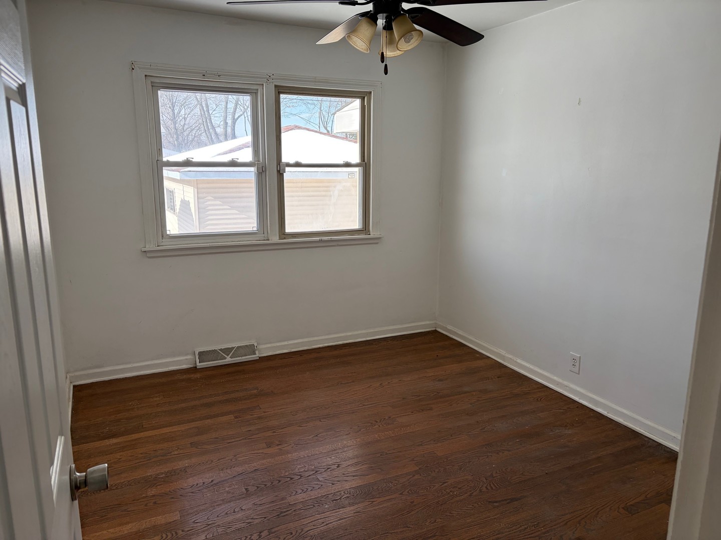 370 Clyde Avenue, Calumet City, IL 60409