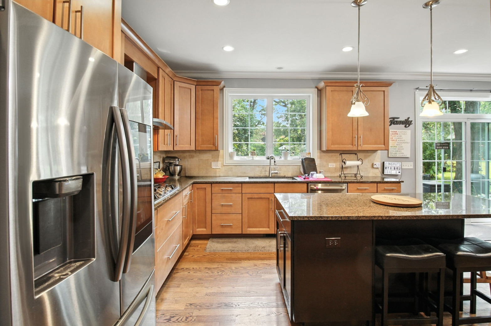 6613 Carl Court, Woodridge, IL 60517