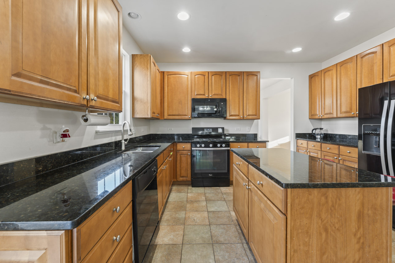 2022 Torino Drive, Elgin, IL 60123