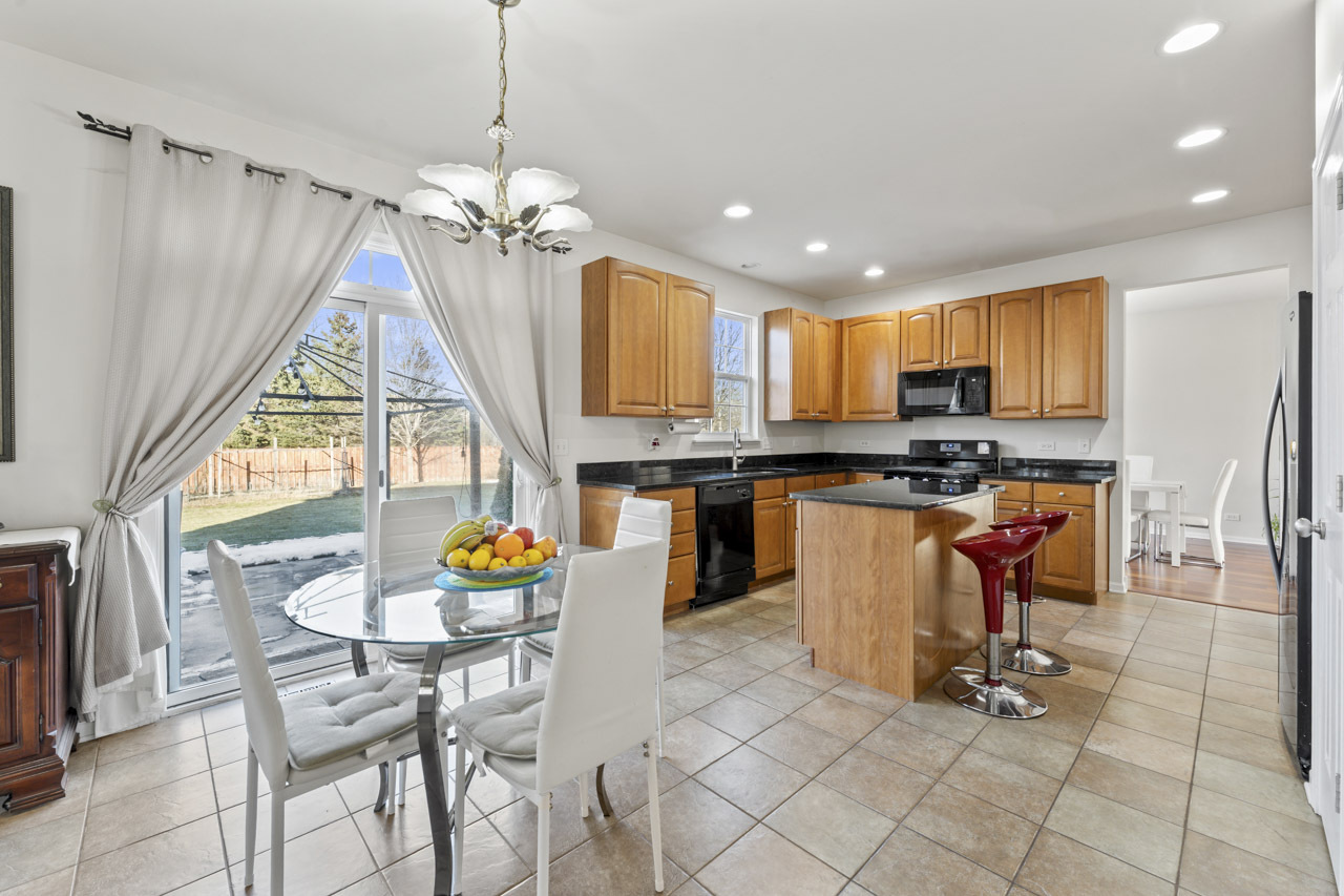 2022 Torino Drive, Elgin, IL 60123