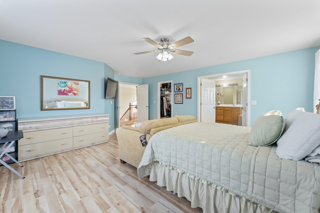 2022 Torino Drive, Elgin, IL 60123