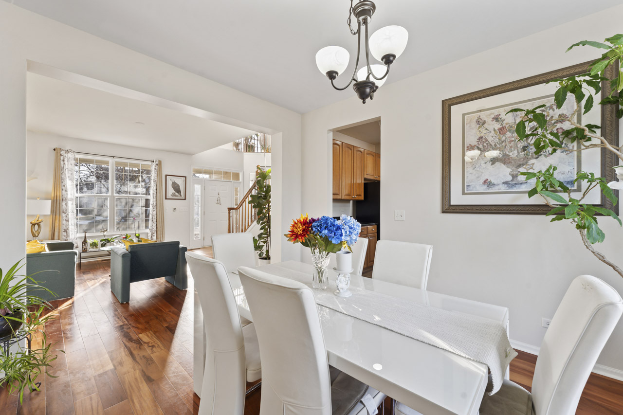 2022 Torino Drive, Elgin, IL 60123