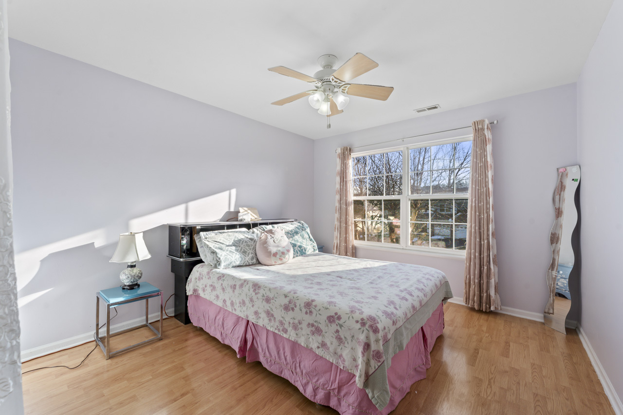 2022 Torino Drive, Elgin, IL 60123