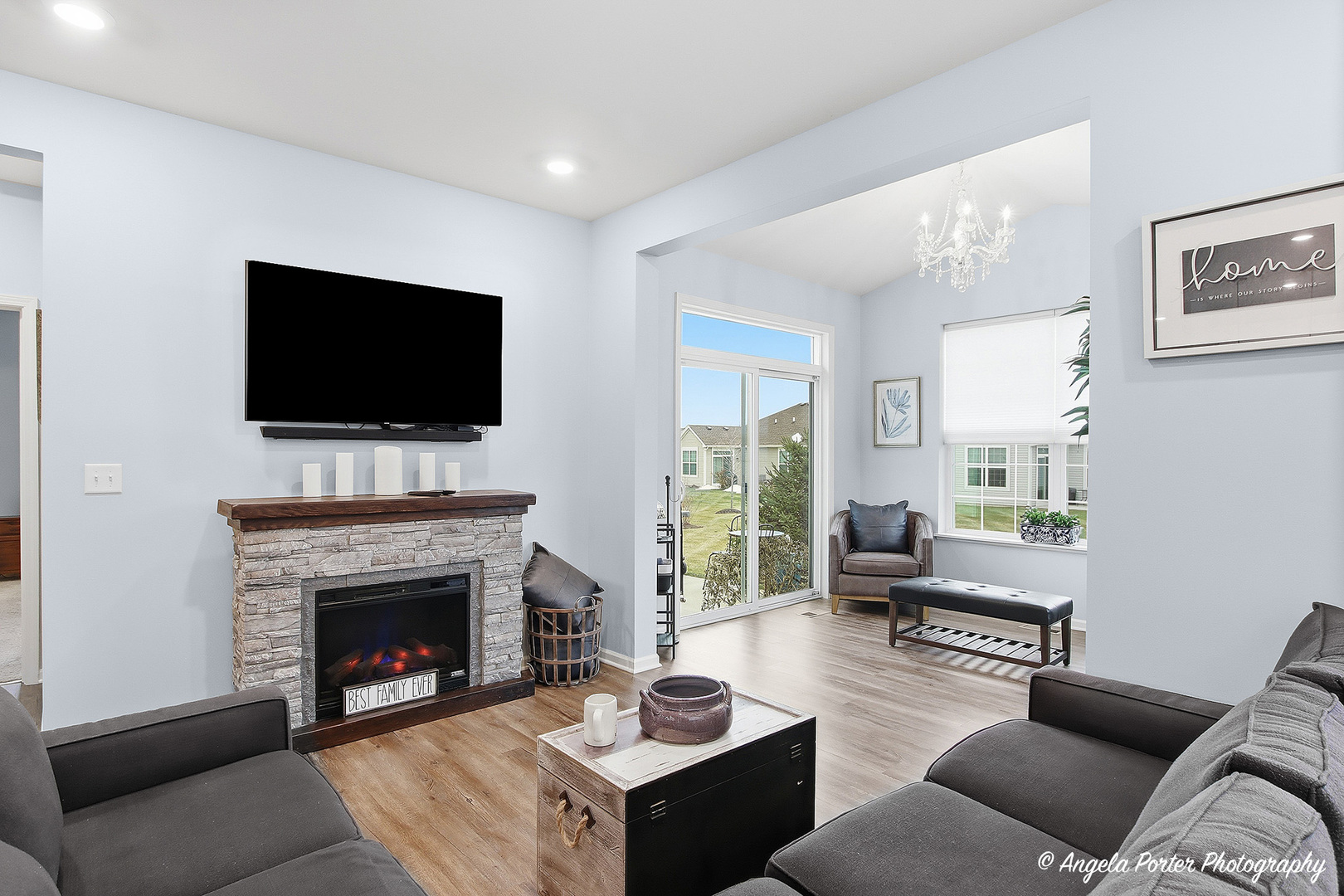 9186 Ritz Court, Huntley, IL 60142