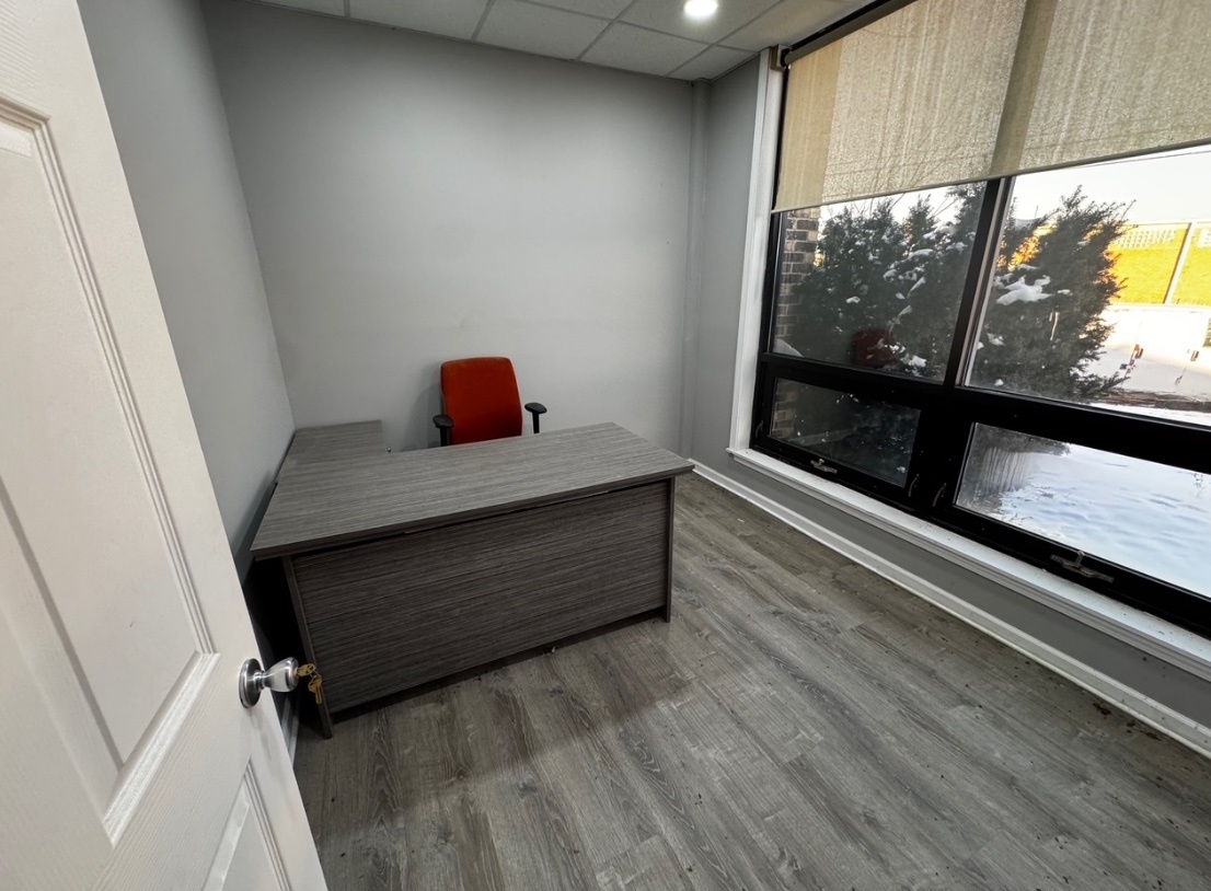 6166 S Sayre Avenue, Chicago, IL 60638