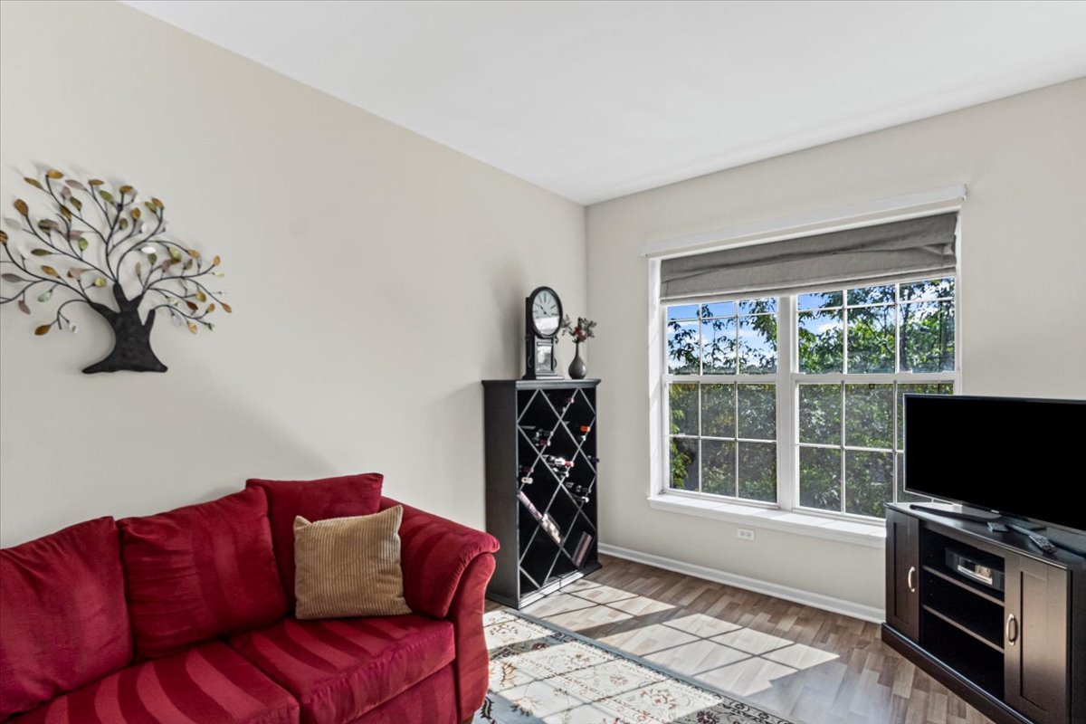 3135 Town Square Drive #401, Rolling Meadows, IL 60008