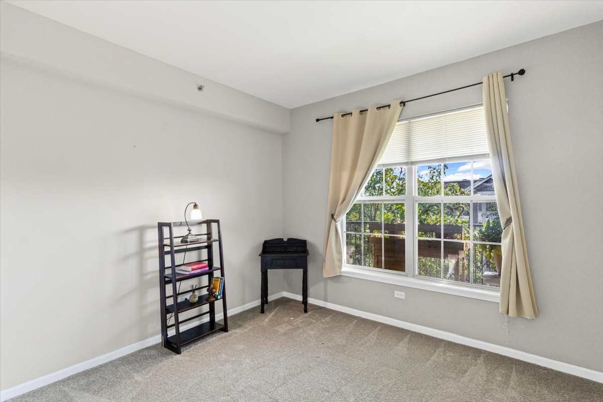 3135 Town Square Drive #401, Rolling Meadows, IL 60008