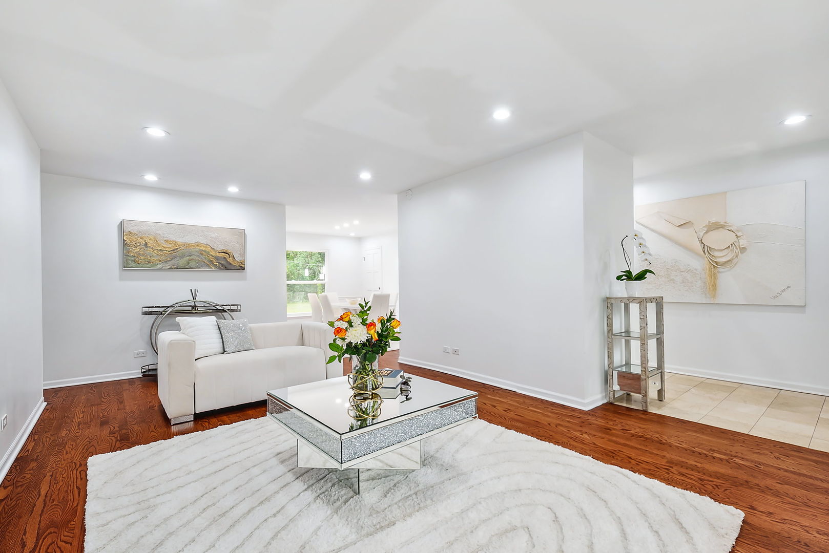 1 Camberley Court, Hinsdale, IL 60521