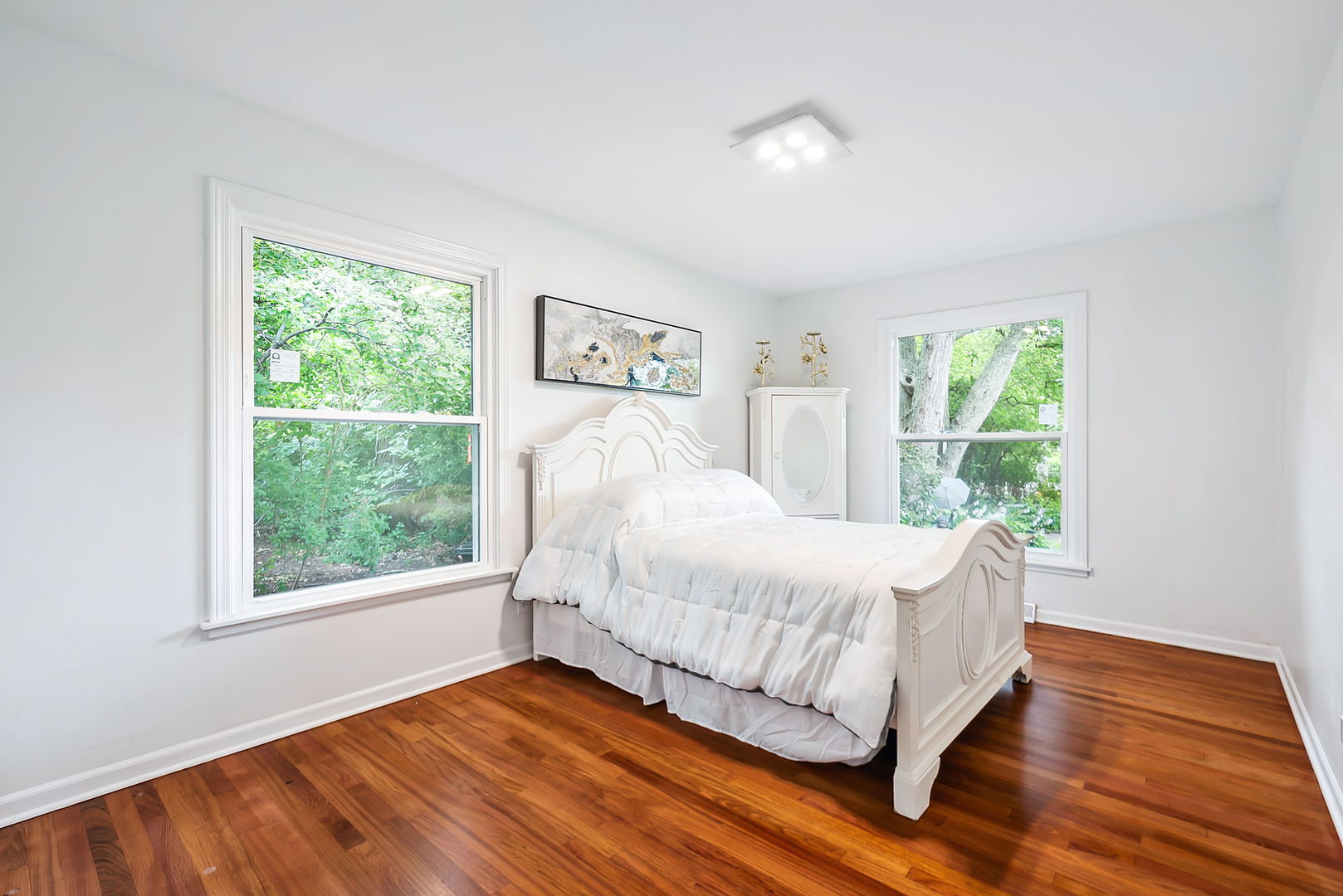 1 Camberley Court, Hinsdale, IL 60521