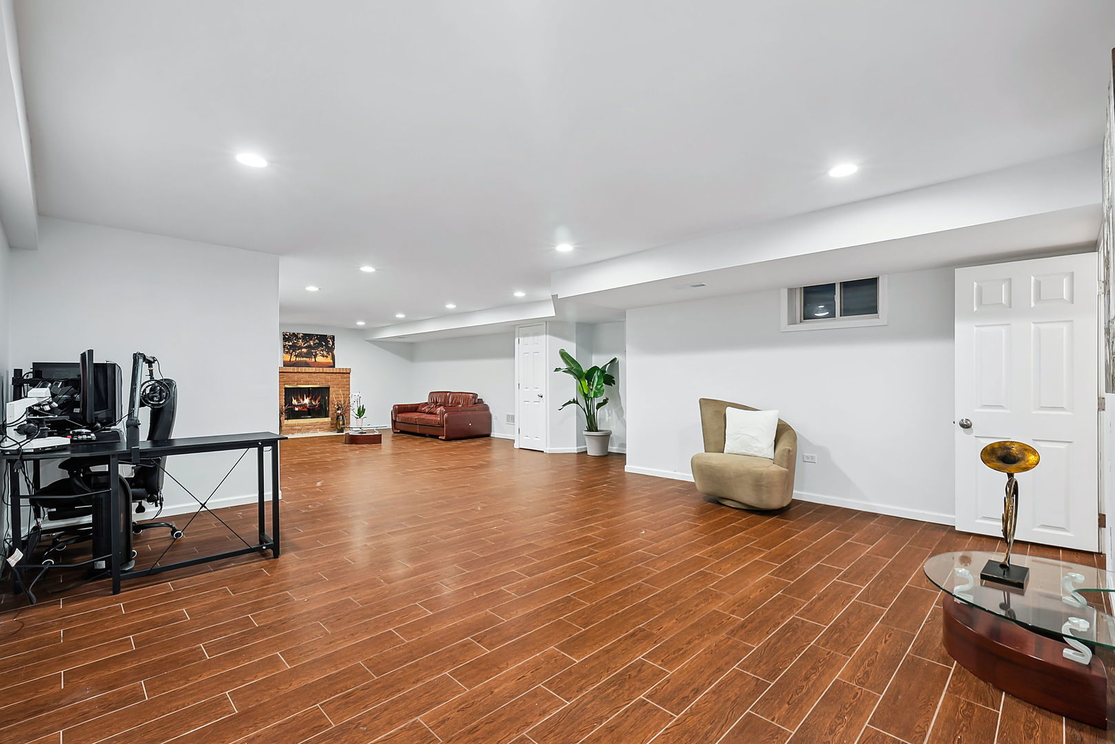 1 Camberley Court, Hinsdale, IL 60521