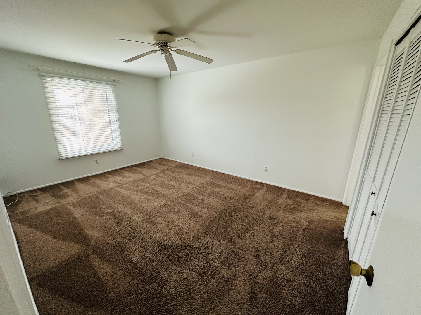 803 Brook Drive #5, Streamwood, IL 60107