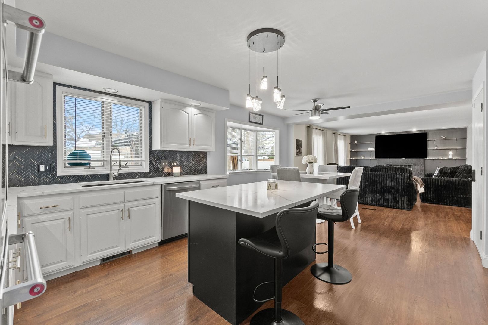 18118 Whitman Lane, Lansing, IL 60438