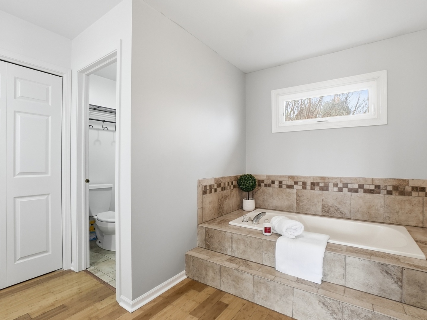 5187 ALDER Court, Gurnee, IL 60031