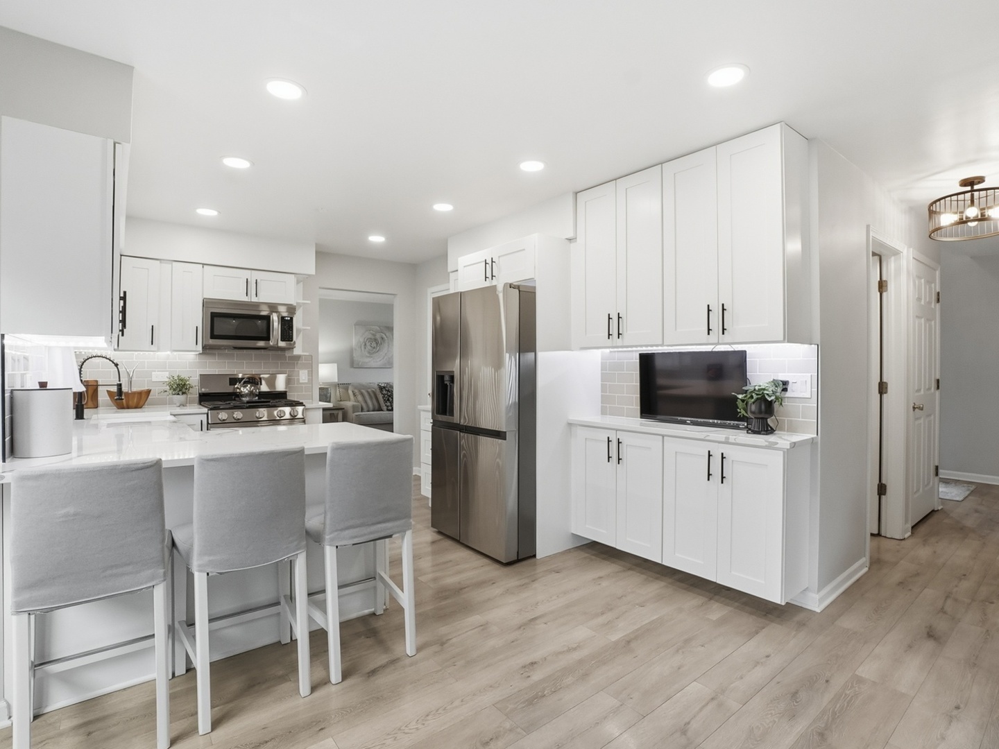 5187 ALDER Court, Gurnee, IL 60031