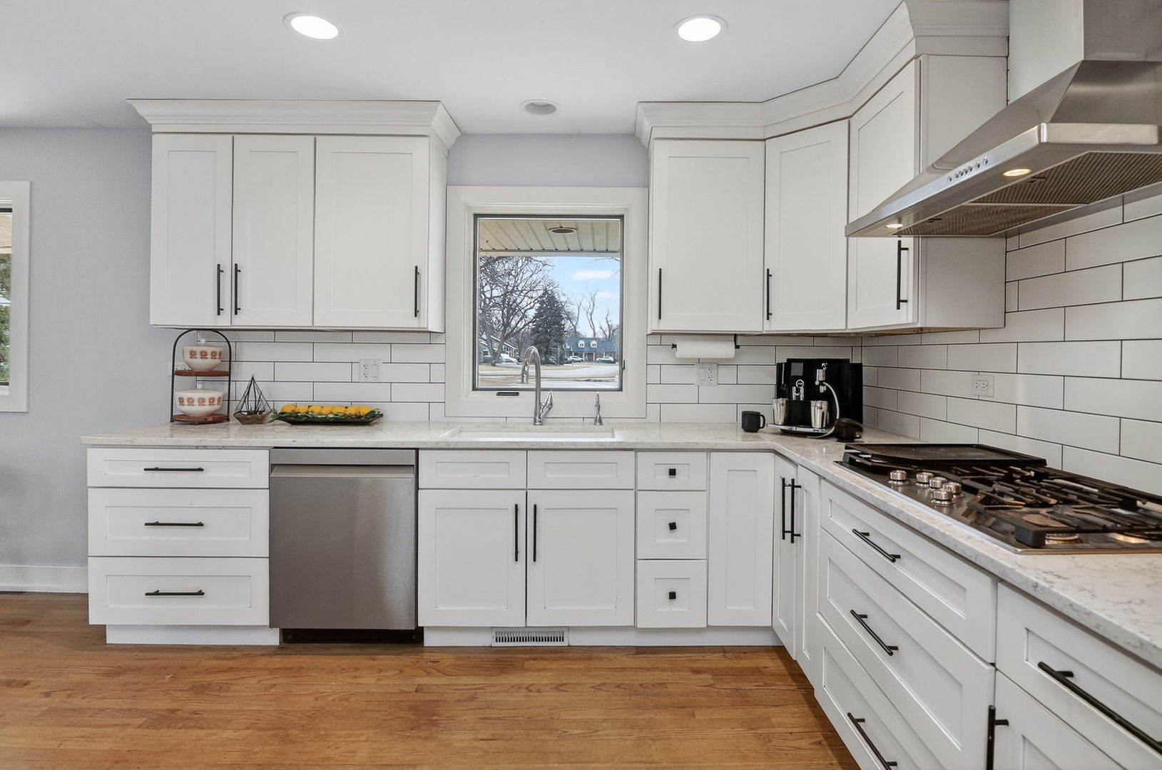 1002 Longmeadow Lane, Western Springs, IL 60558