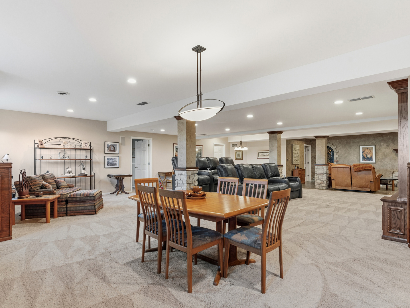 2363 Fawn Lake Circle, Naperville, IL 60564