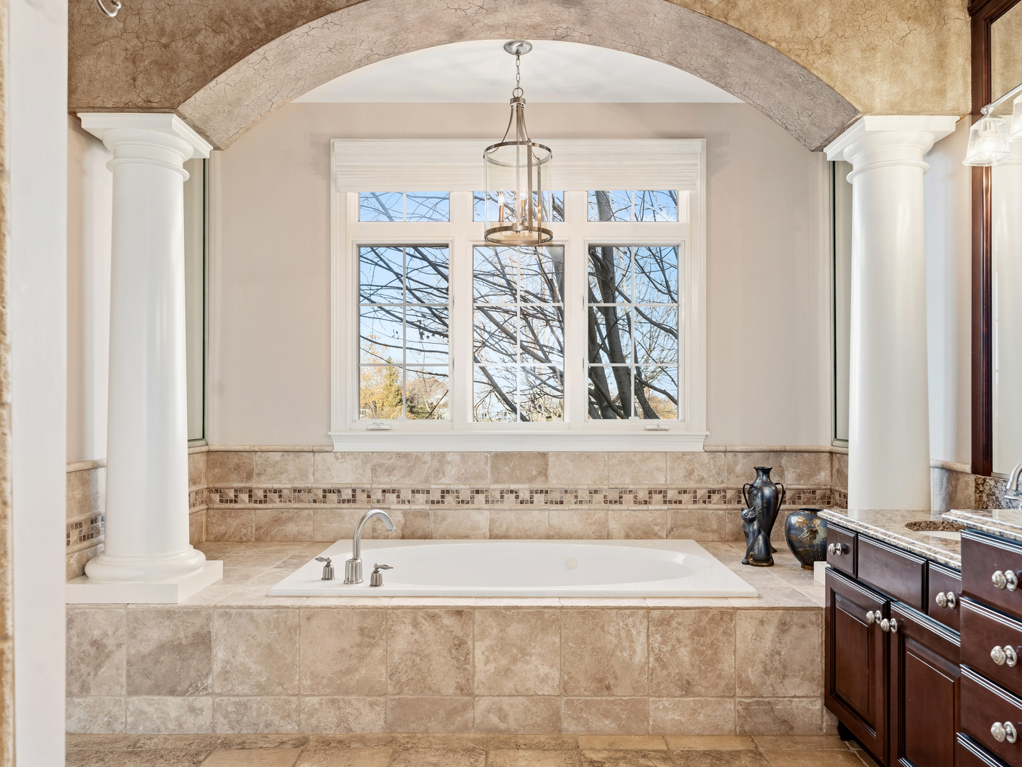 2363 Fawn Lake Circle, Naperville, IL 60564