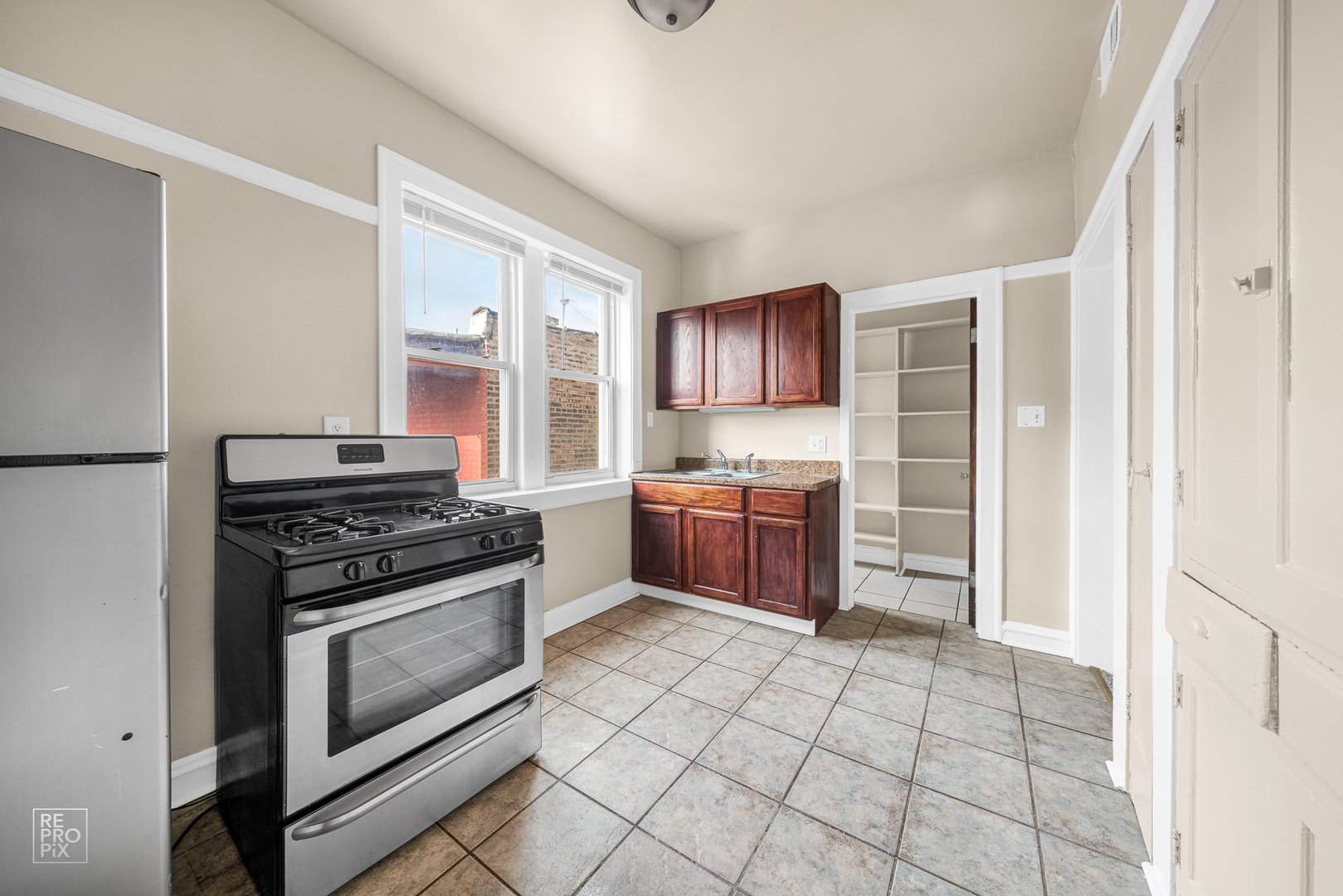 7751 S Saginaw Avenue #2, Chicago, IL 60649