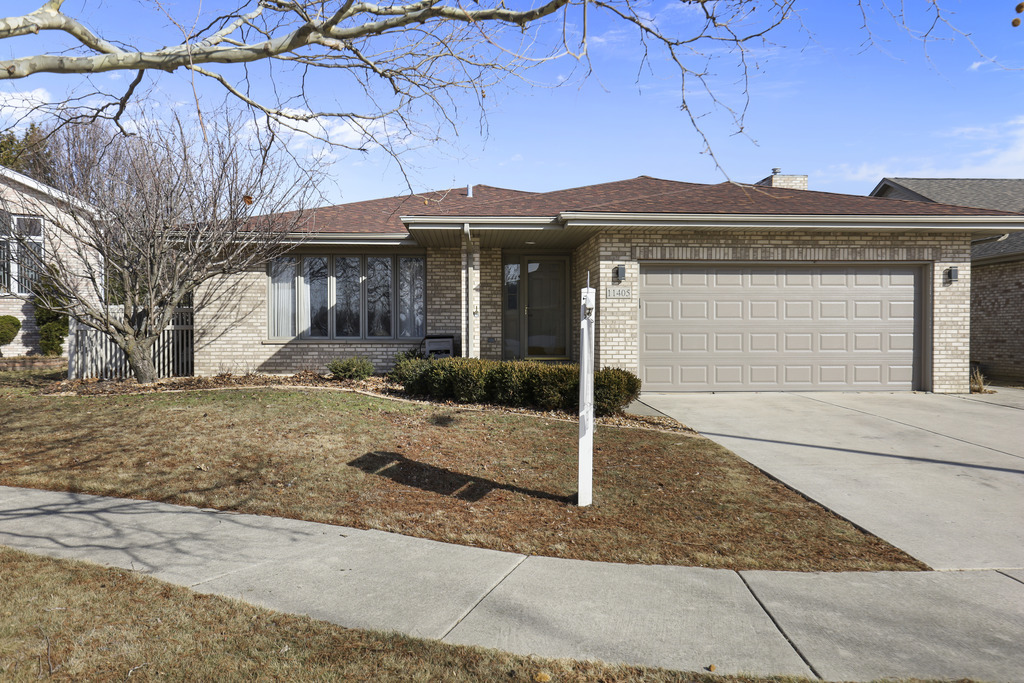 11405 Foxwoods Drive, Oak Lawn, IL 60453