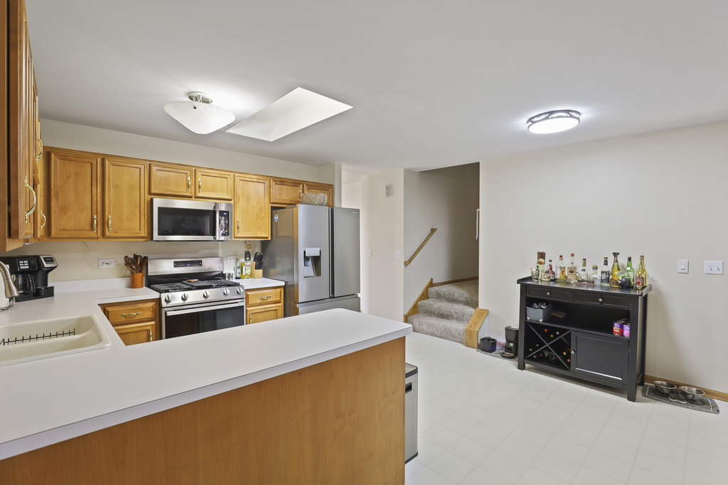 11405 Foxwoods Drive, Oak Lawn, IL 60453