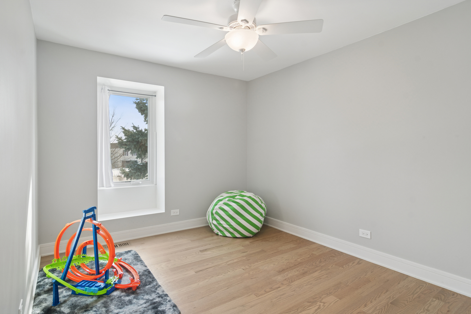 1318 Gail Drive, Buffalo Grove, IL 60089