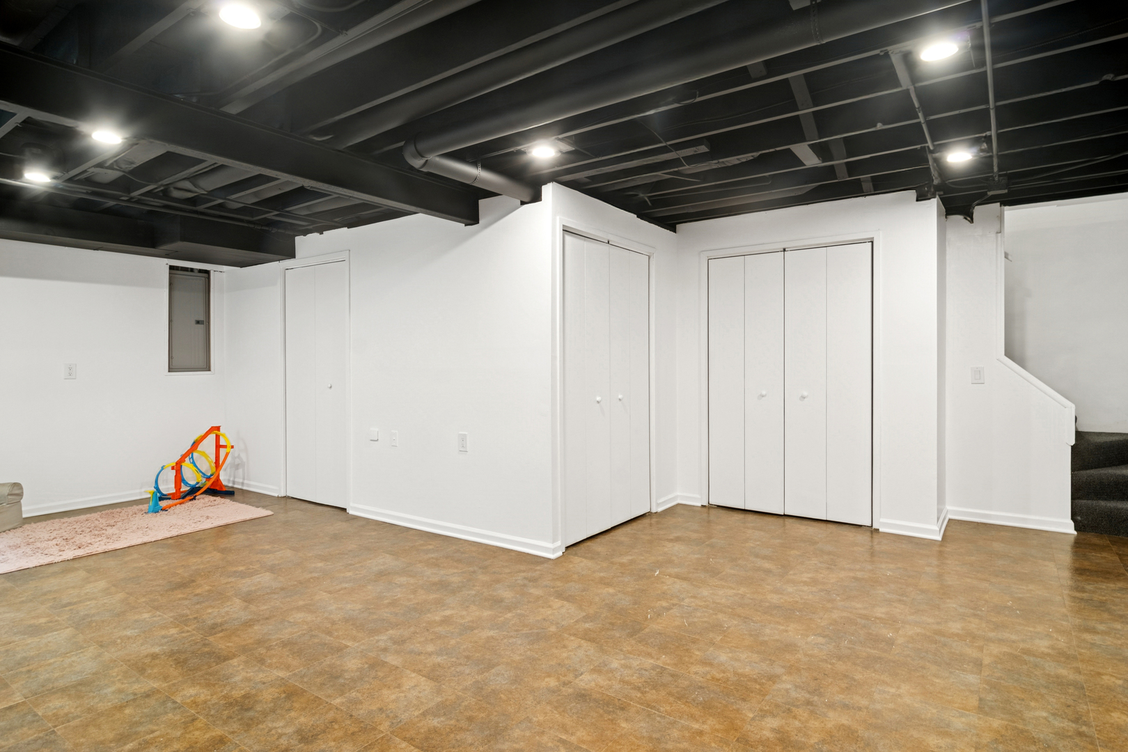 1318 Gail Drive, Buffalo Grove, IL 60089