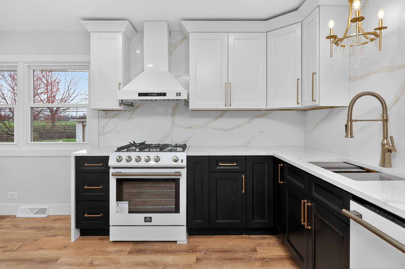 970 N Fischer Drive, Addison, IL 60101