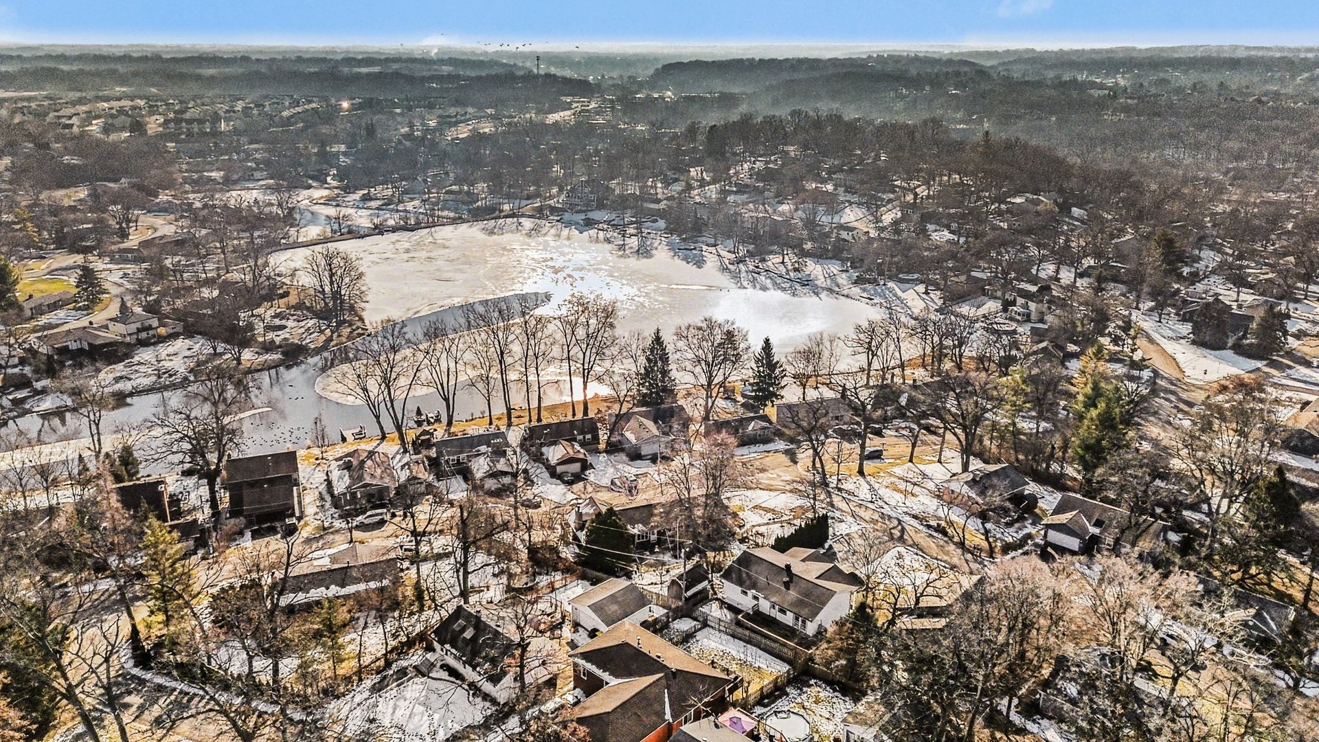 521 Pawnee Drive, Lake In The Hills, IL 60156