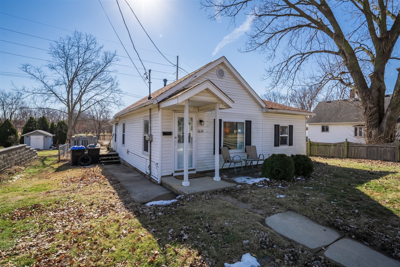 1624 Indiana Street, Bloomington, IL 61701