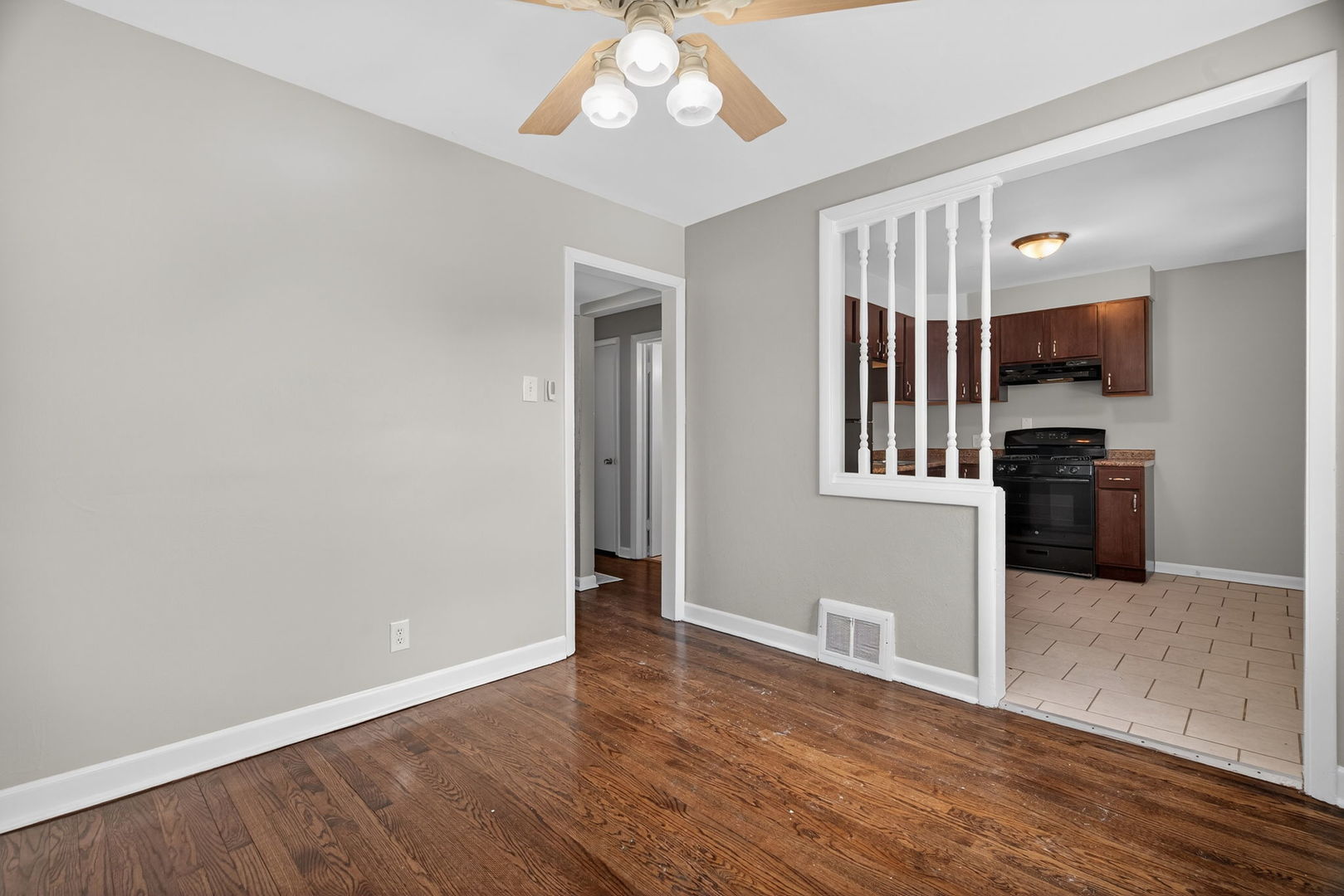 27 164th Place, Calumet City, IL 60409