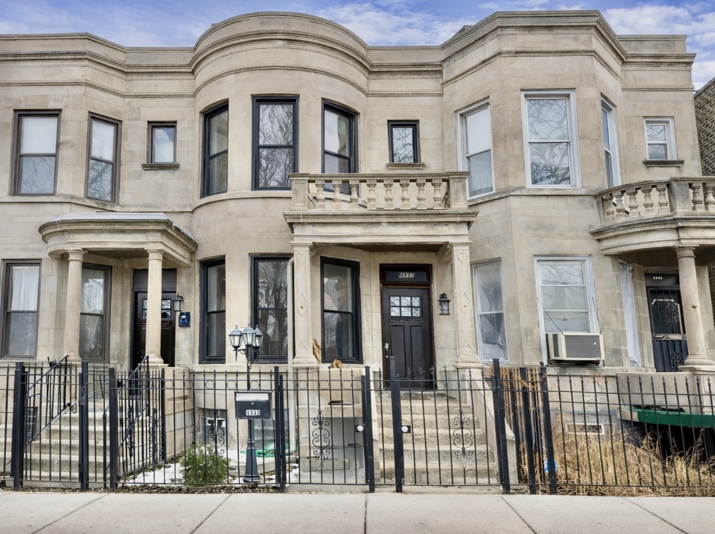 4937 S Prairie Avenue, Chicago, IL 60615