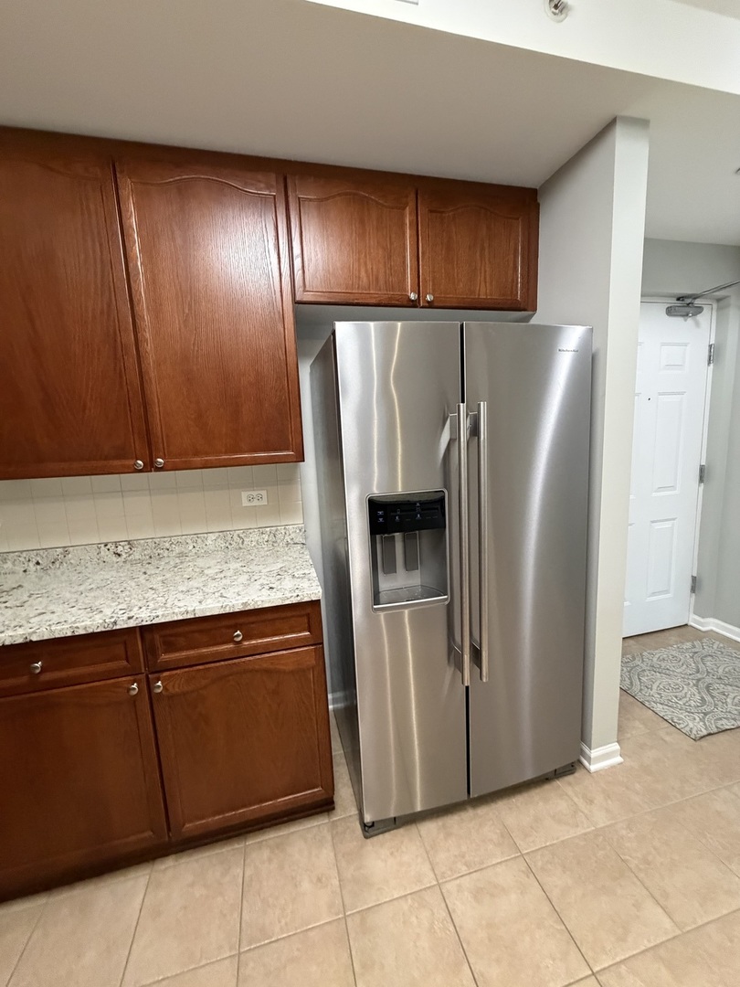 135 S York Street #228, Elmhurst, IL 60126