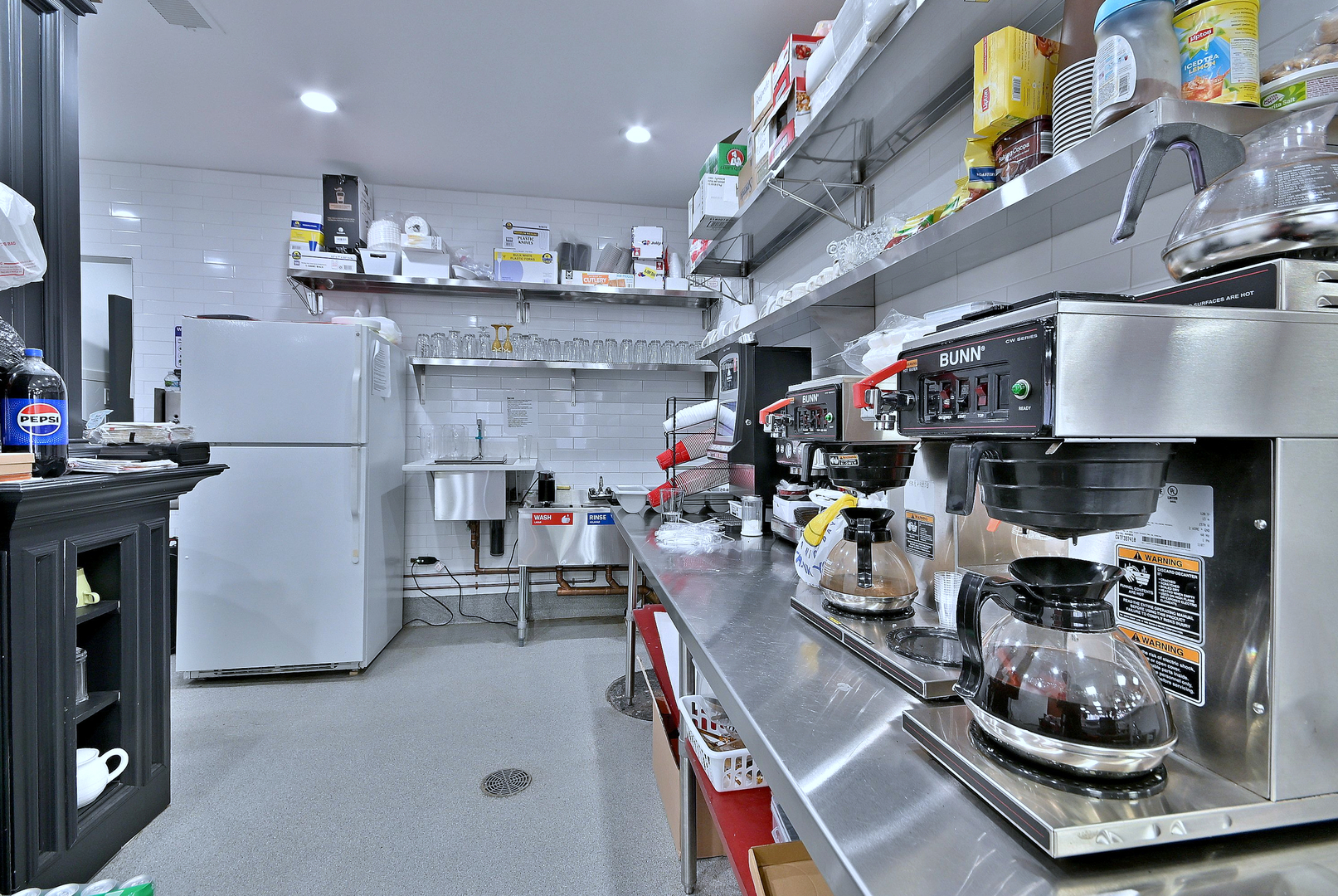 5319 W Belmont Avenue, Chicago, IL 60641