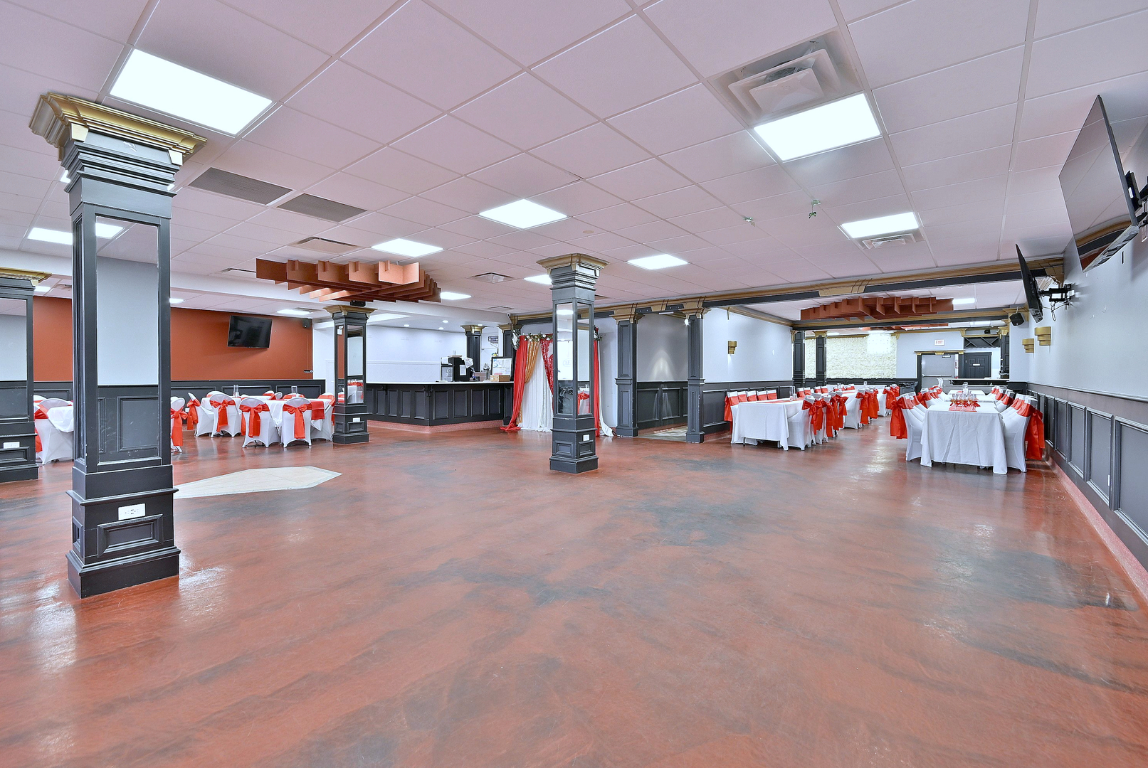 5319 W Belmont Avenue, Chicago, IL 60641