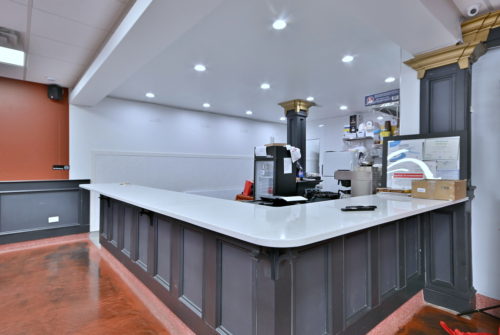 5319 W Belmont Avenue, Chicago, IL 60641