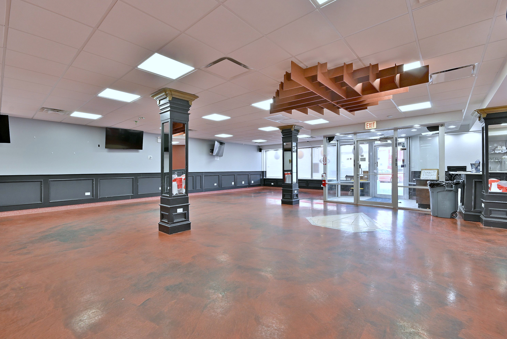 5319 W Belmont Avenue, Chicago, IL 60641