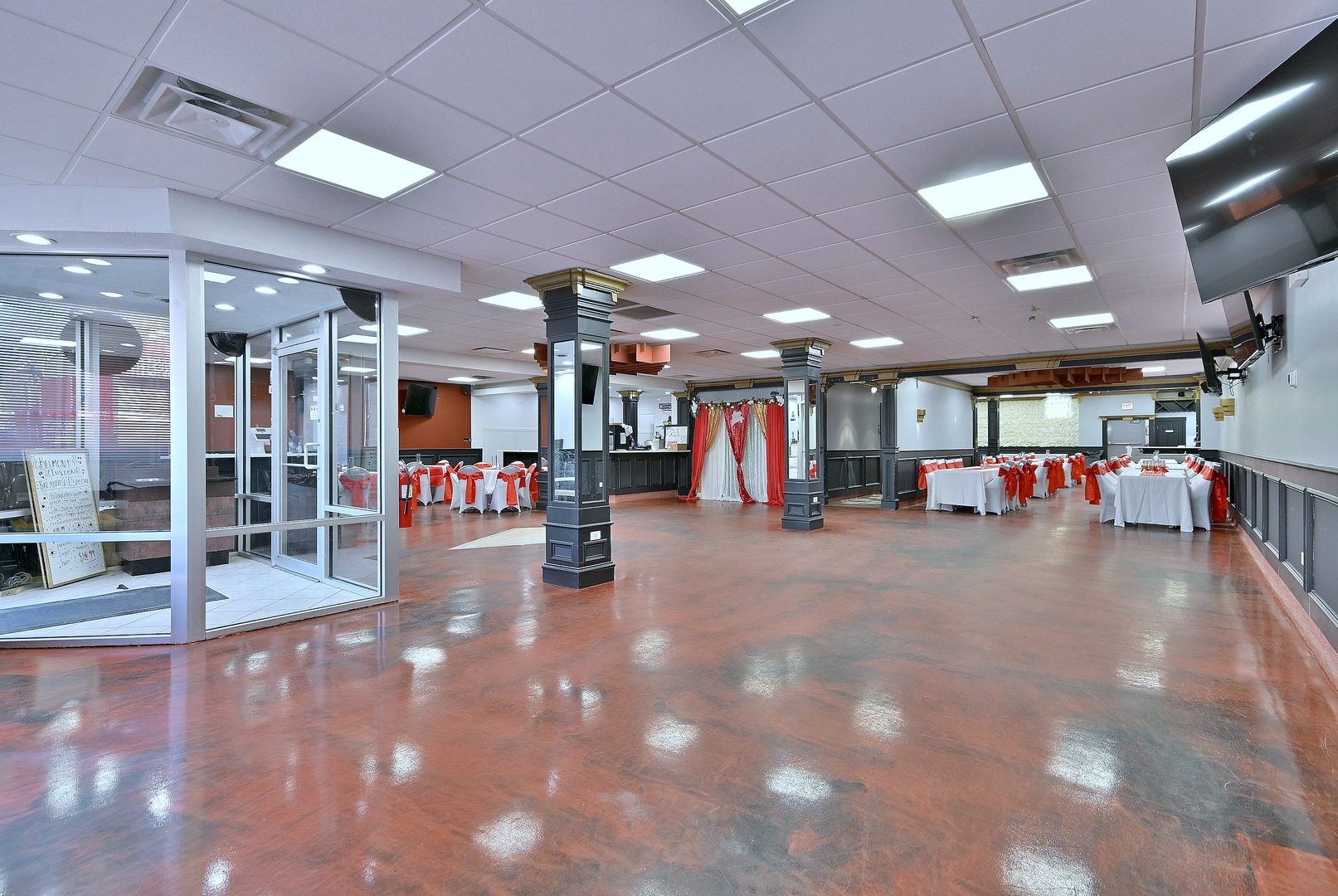 5319 W Belmont Avenue, Chicago, IL 60641