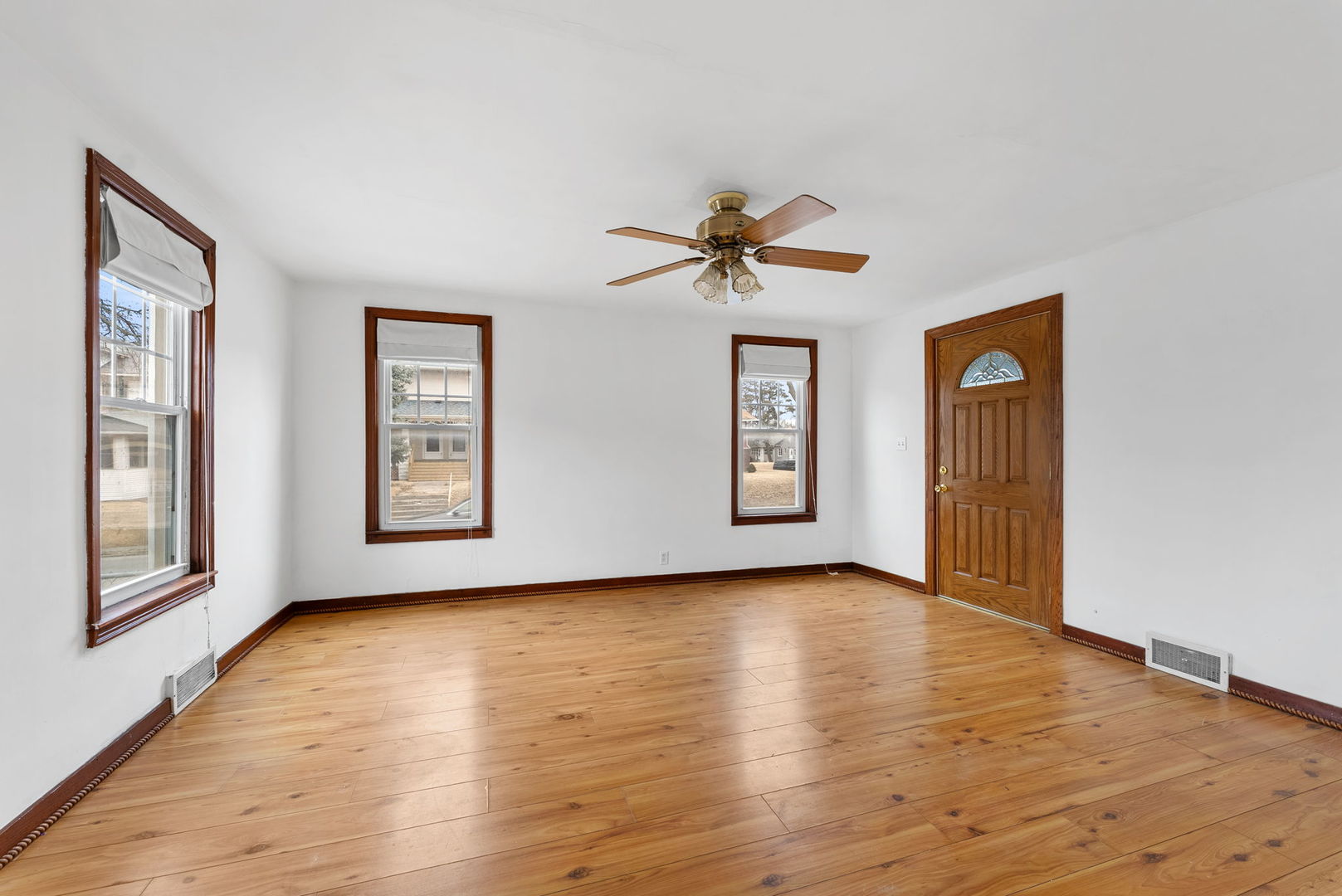 1618 N Marquette Street, Davenport, IA 52804