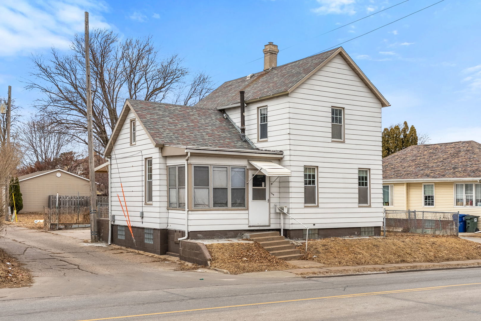 1618 N Marquette Street, Davenport, IA 52804