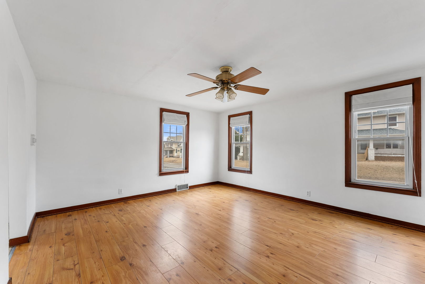 1618 N Marquette Street, Davenport, IA 52804